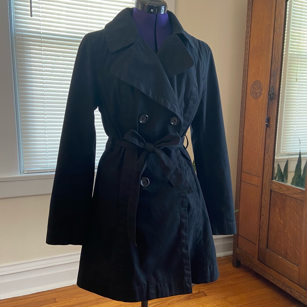 MOVING SALE Old Navy Black Trench Coat medium tie waist double breasted pockets